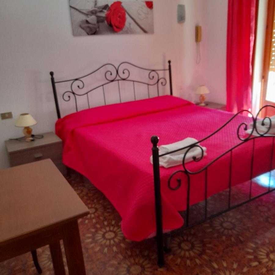 Hotel California Milazzo Exteriör bild