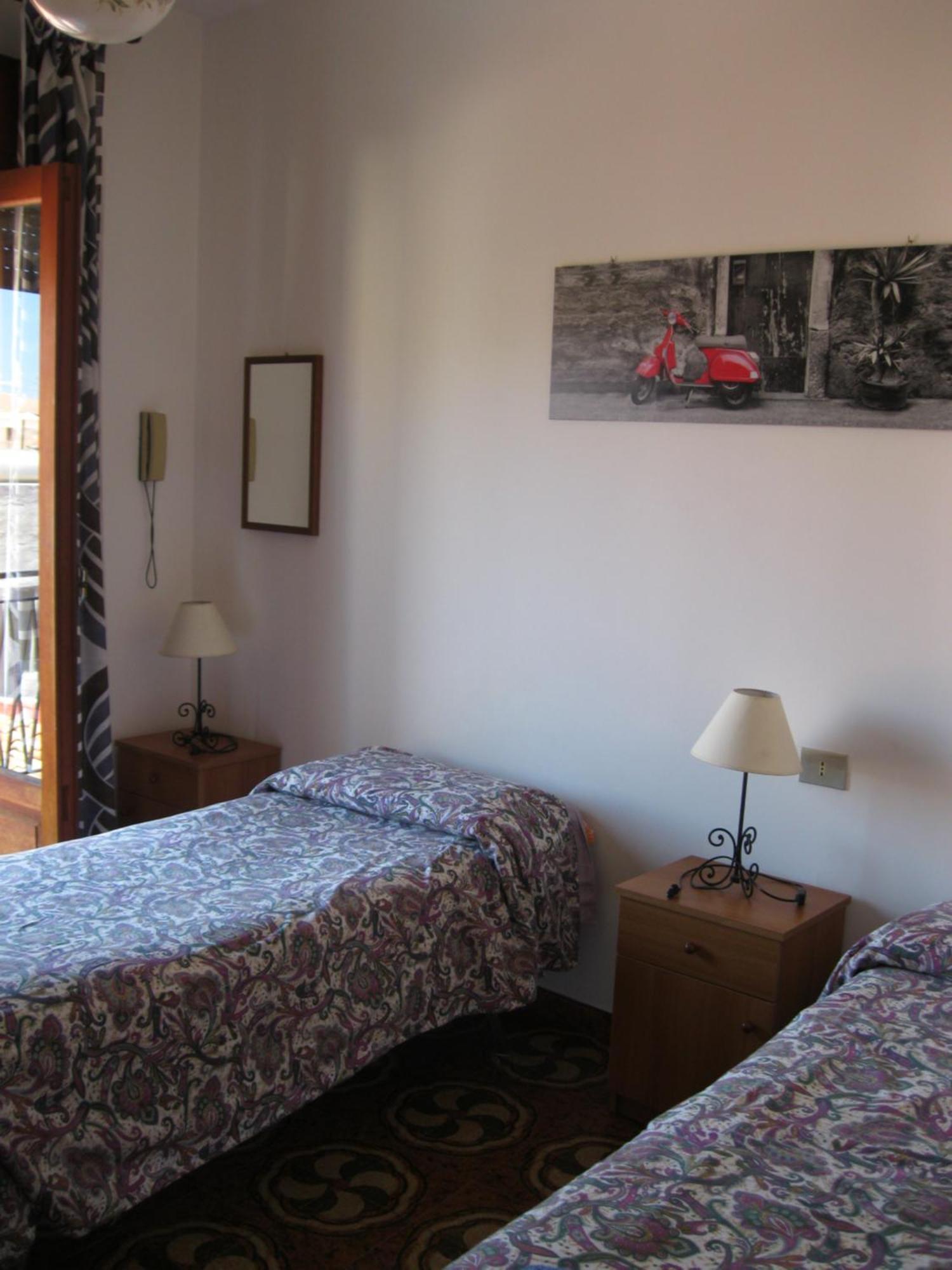 Hotel California Milazzo Rum bild
