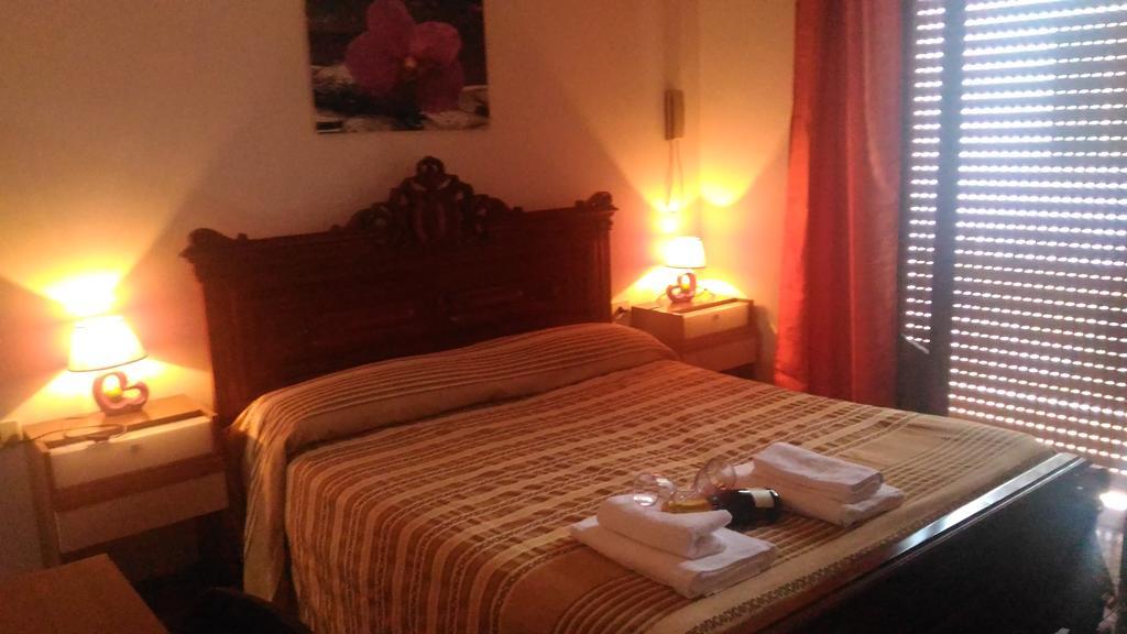 Hotel California Milazzo Exteriör bild