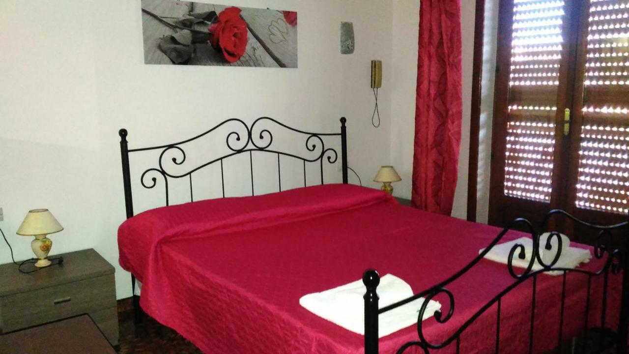 Hotel California Milazzo Exteriör bild